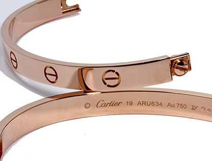 Explore Our Dazzling Bracelets Collection Online - The Luxury Hut